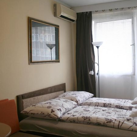 Víctor Hugo Central Apartment Budapešť Exteriér fotografie